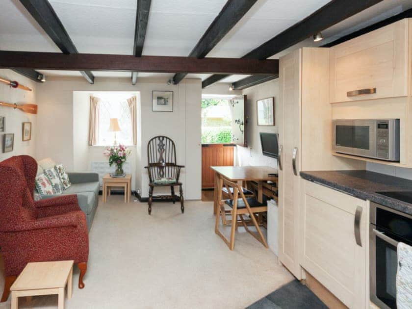 Delightful open plan living space | Cobbles, Salcombe