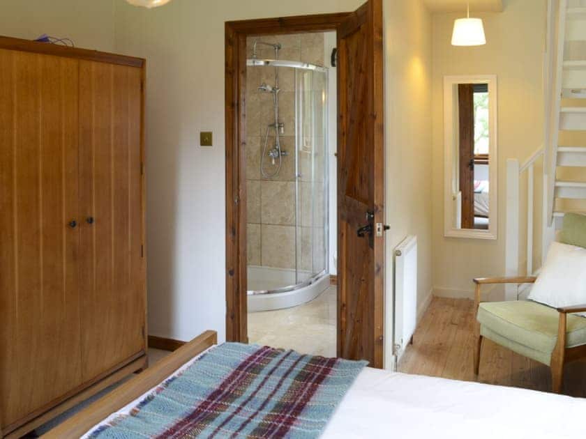 Relaxing bedroom with king-size bed and en-suite | Allt Beag (Little Streams), Achintraid, near Lochcarron
