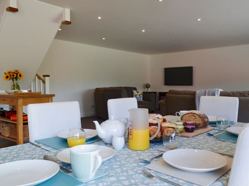 Bright dining area | Reeds Farmhouse, Farnham
