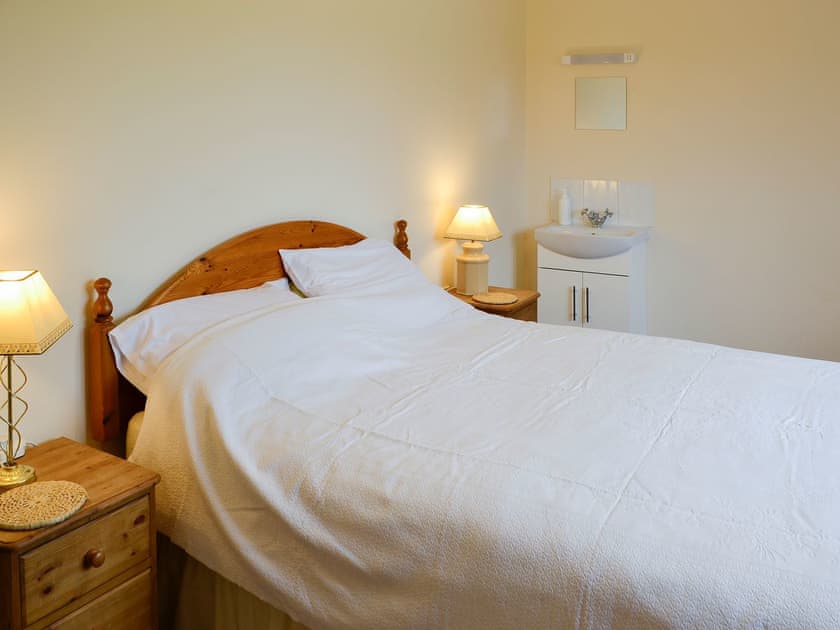 Delightful double bedroom | Canon Court Farmhouse, Milborne Port, near Sherborne