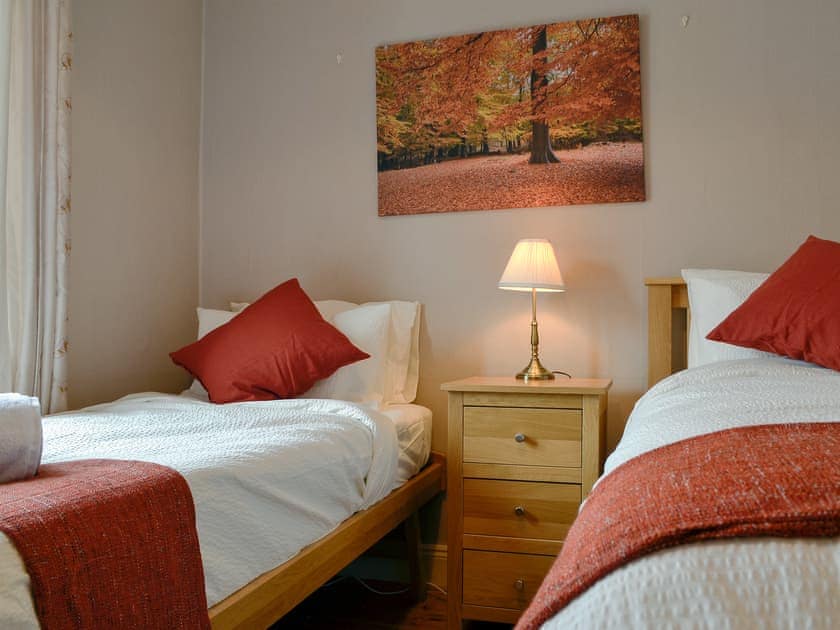 Twin Single Beds | Draig’s Cottage, Abergavenny