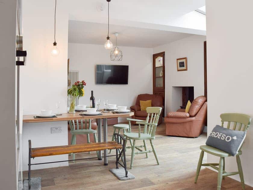 Delightful open plan living space | Gwylfa, Trimsaran, near Kidwelly