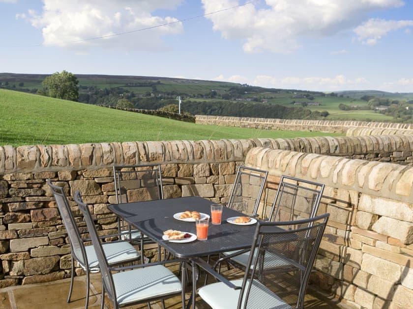 Outdoor dining area | Sands Farm Cottage, Luddendenfoot, near Hebden Bridge