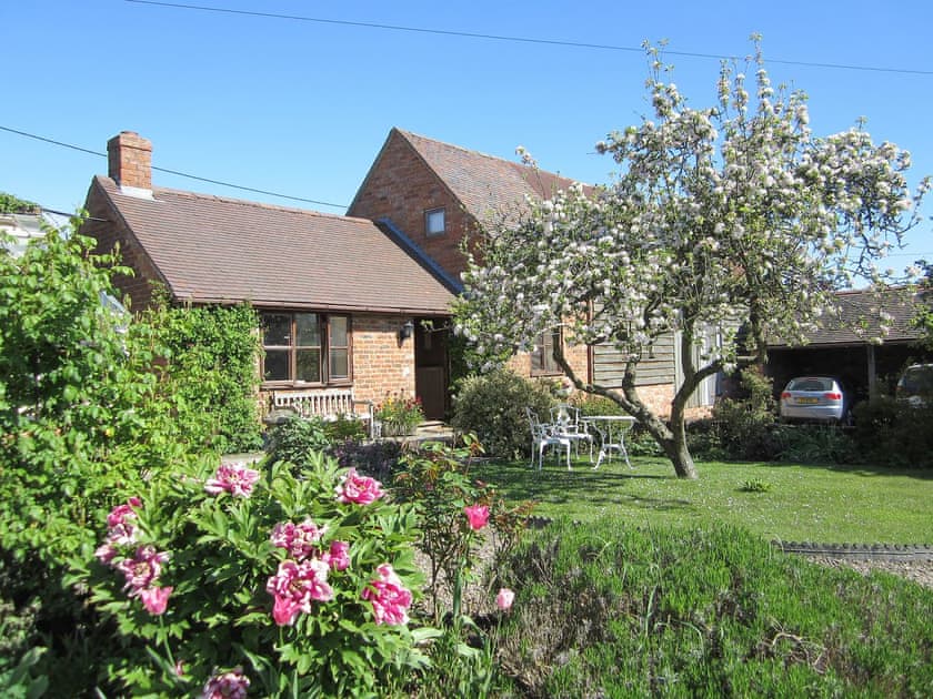 Exterior | Garden Cottage, Corse Lawn, near Tewkesbury