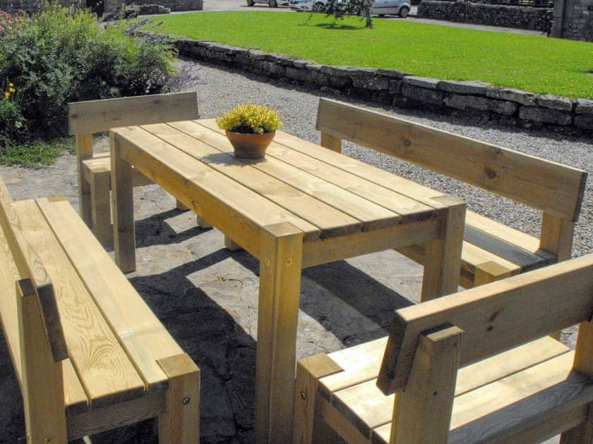 Sitting-out-area | Roselber - Stonelands Farmyard Cottages, Litton near Kettlewell