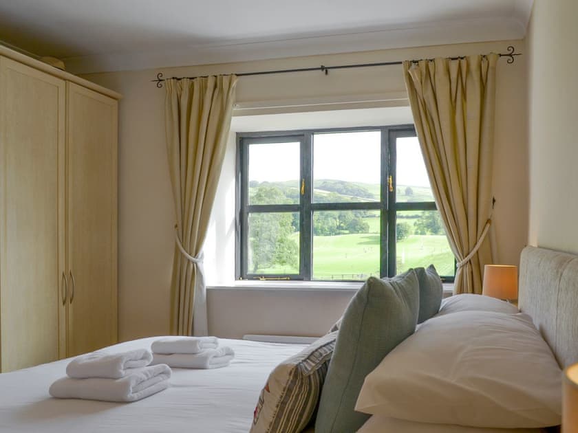 Relaxing double bedroom | Four Seasons, Cowan Head, near Kendal
