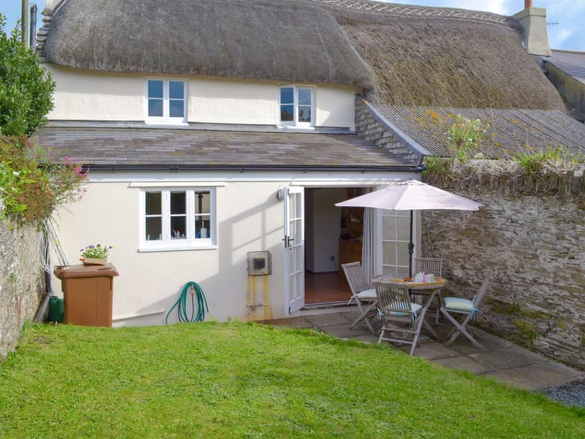 Myrtle Cottage in Chillington, near Kingsbridge, Devon Book Online