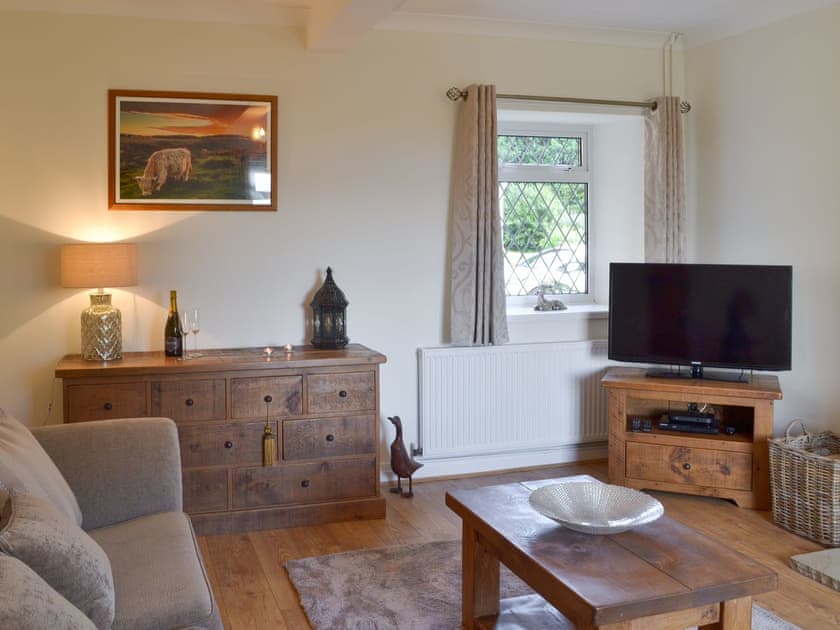 Cosy living room with TV | Lings Farm Cottage, Temple Normanton, near Chesterfield