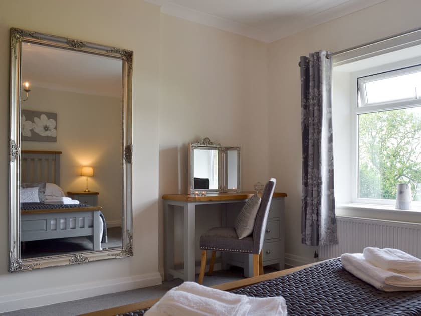 Double bedroom | Lings Farm Cottage, Temple Normanton, near Chesterfield