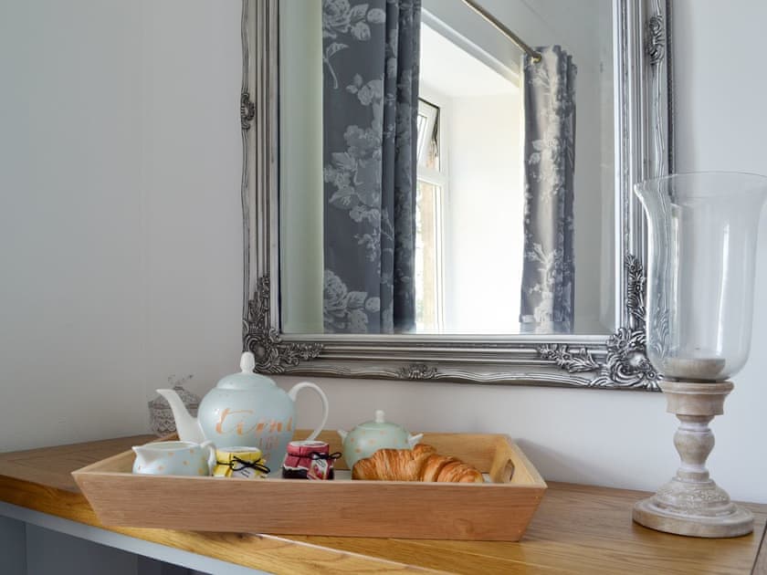 Twin bedroom | Lings Farm Cottage, Temple Normanton, near Chesterfield
