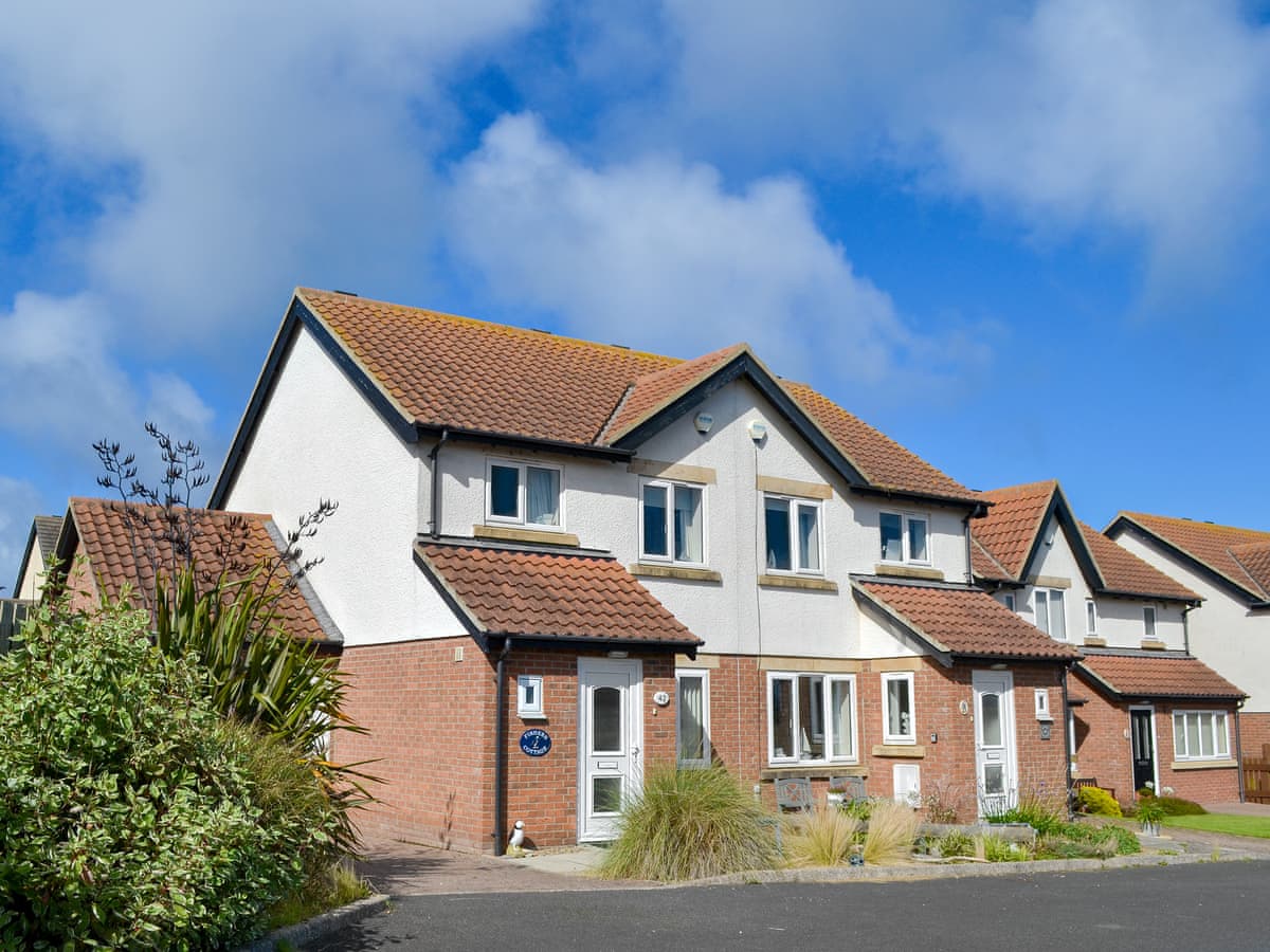 Self-catering cottages in Seahouses