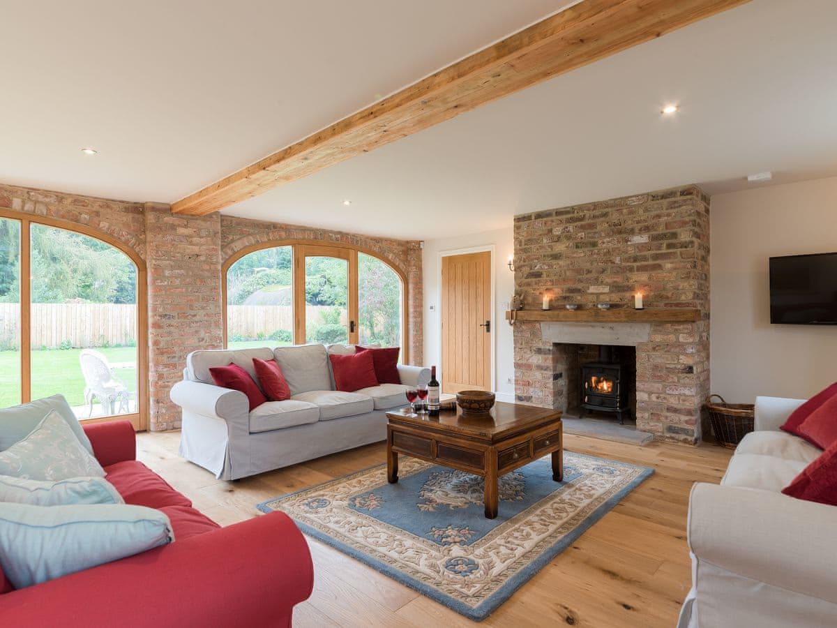 White Lodge Cottage - Holiday lodge in Yorkshire - Image 2