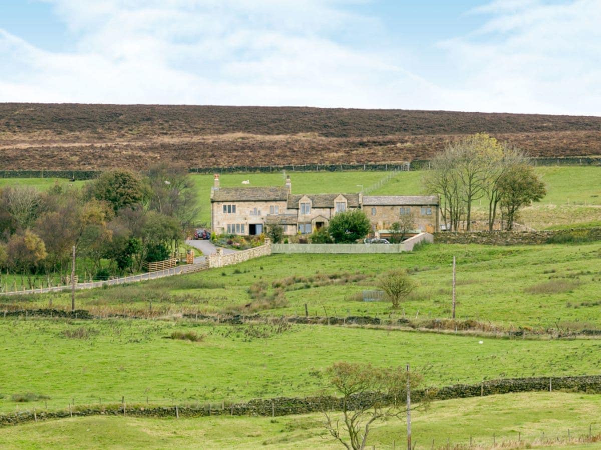 Commons Farm Cottage Ref Ukc2454 In Wadsworth Near Hebden