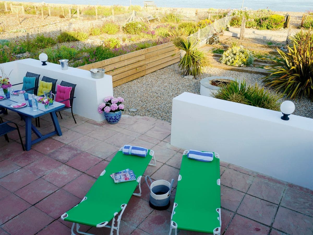 garden with patio garden furniture and firepit the beach hive pevensey bay near eastbourne - Garden Furniture Eastbourne garden with patio garden furniture and firepit the beach hive pevensey bay near eastbourne - Garden Furniture Eastbourne