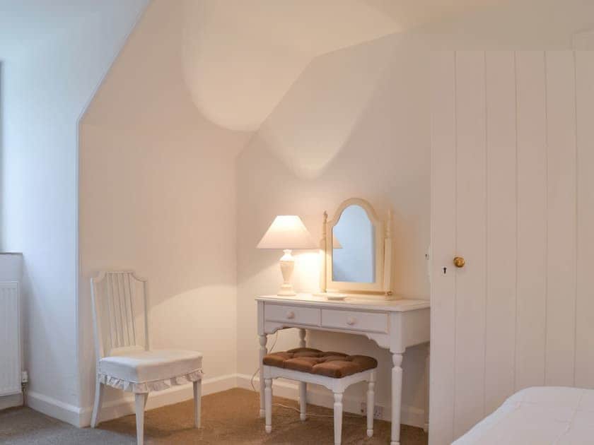 Delightful twin bedded room | Garden Cottage, Strachur, near Dunoon