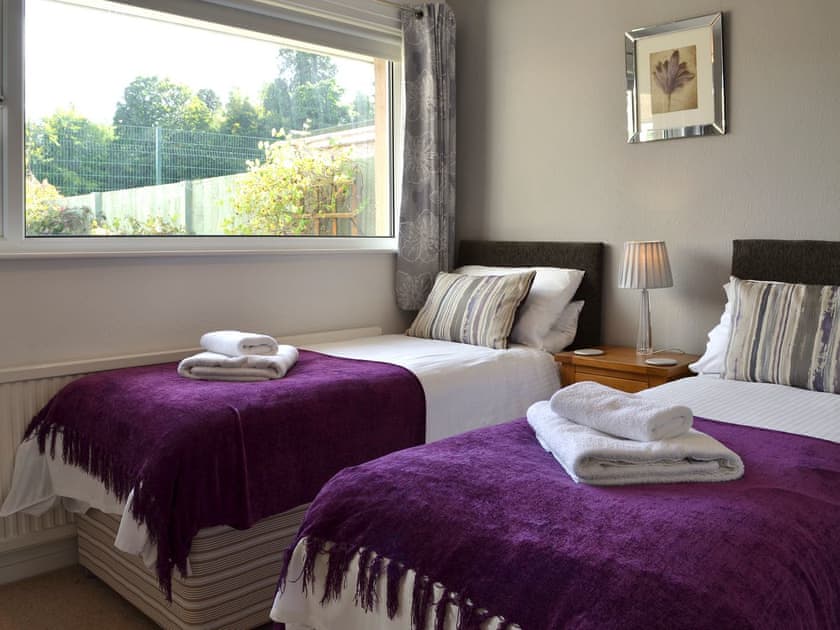 Comfy bedroom with twin beds | Burns Knott, Keswick