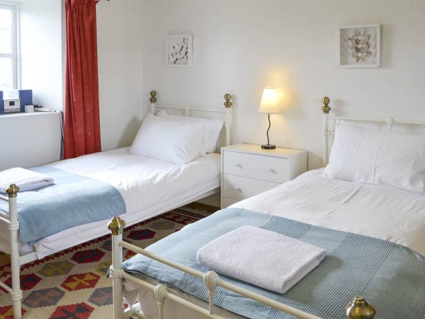 Light and airy triple bedroom | Hume Orchard Steading, Hume, near Kelso