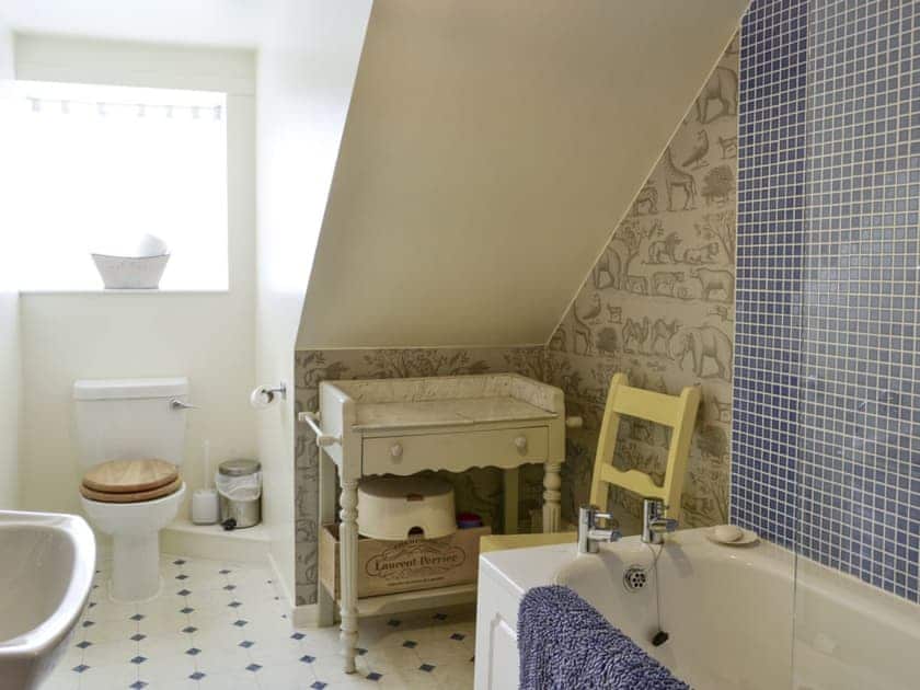 Family bathroom with shower over bath | Hume Orchard Steading, Hume, near Kelso