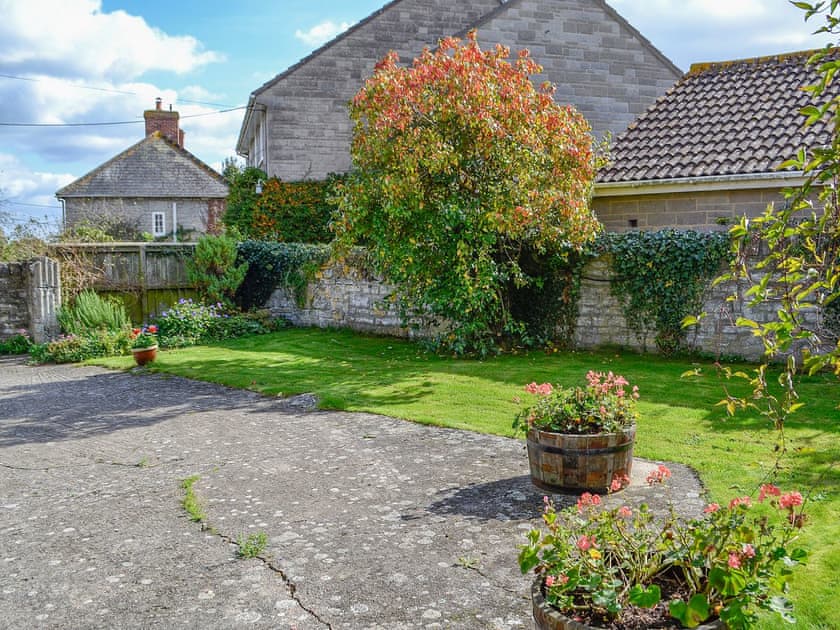 Garden | The Old Haybarn, Knole