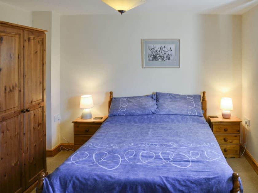 Cosy and comfortable double bedroom | Carters Cottage - The Old Timberyard, Puncknowle, near Dorchester