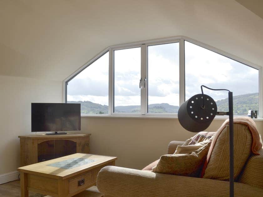 Comfy seating area | Bird Nest - Jackson Road, Matlock