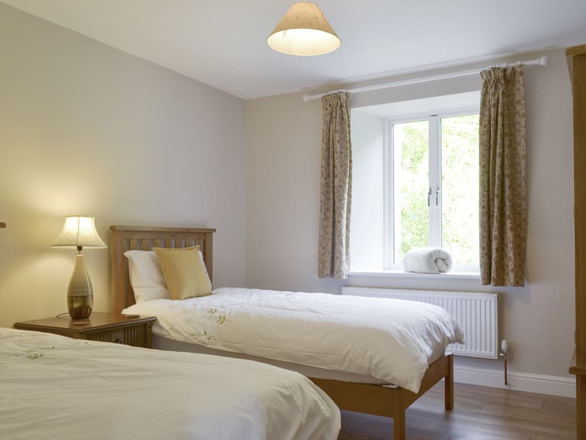 Good sized twin bedroom | Swallow View - Jackson Road, Matlock