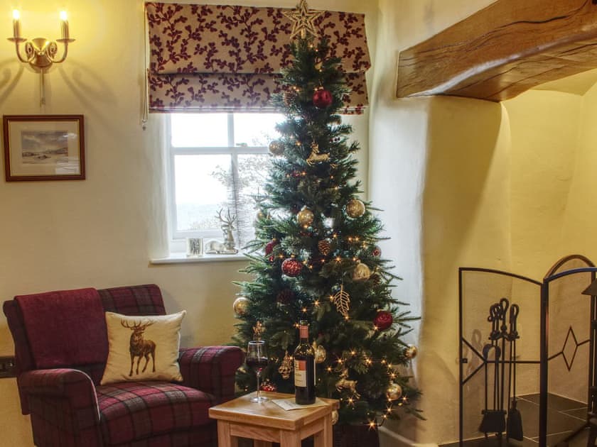 Enjoy a festive holiday in this lovely cottage | Fferam Gorniog, Holyhead Mountain, near Trearddur Bay
