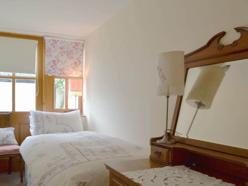 Cosy bedroom | Temple House West, Drumnadrochit