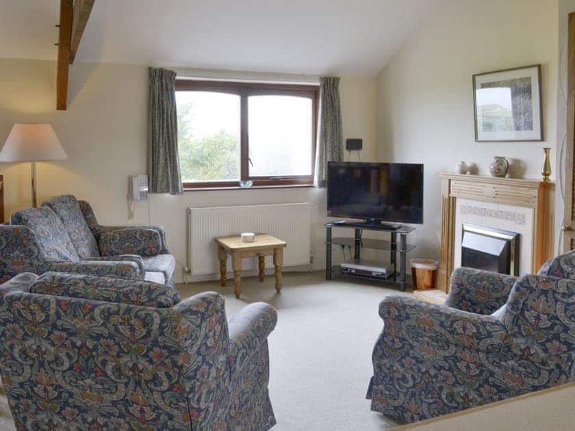 Spacious living area | Crackington - Kennacott Court Cottages, Widemouth, near Bude