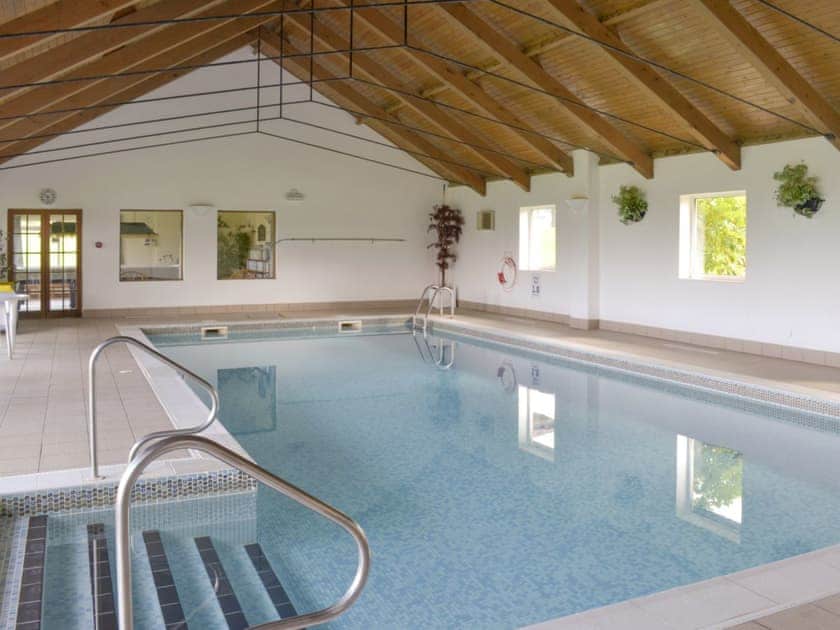Fabulous indoor shared swimming pool | Kennacott Court Co, Widemouth, near