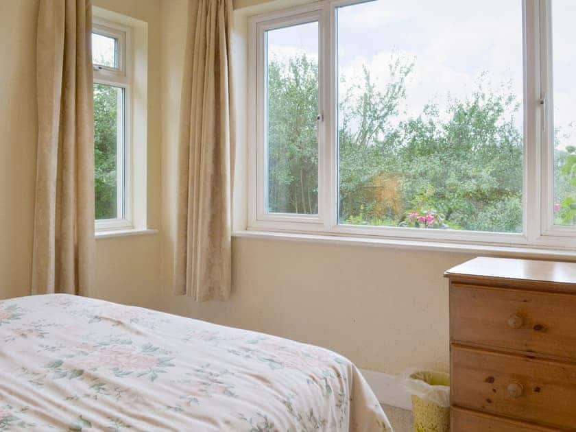 Comfortable double bedroom | Walter’s Cottage, West Compton, near Shepton Mallet