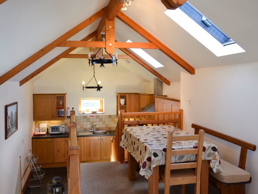 Spacious open plan living space woth vaulted beamed ceilings | Saundrys Barn, Port Isaac