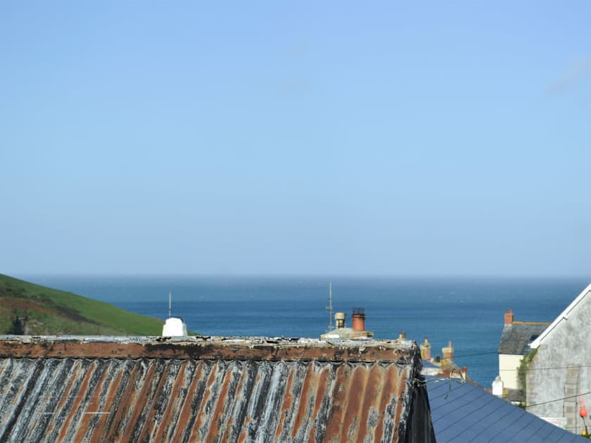 Stunning sandy beaches and cliffside walks nearby | Saundrys Barn, Port Isaac