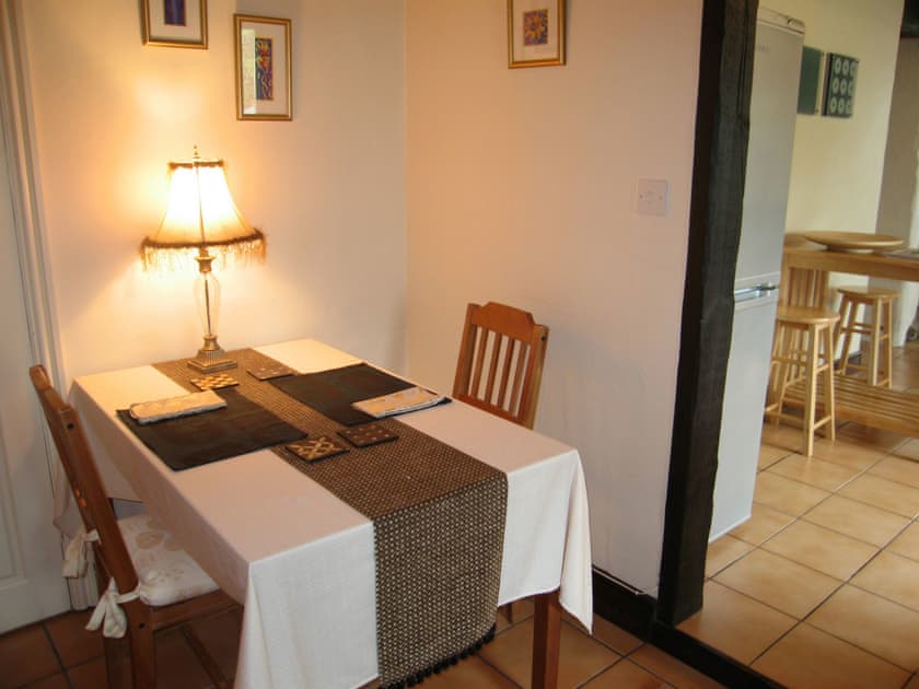 Dining room | Staveley House Apartment - Staveley House & Staveley House Apartment, Staveley