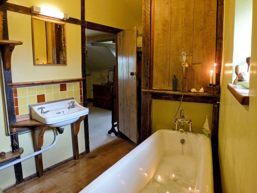 Bathroom | Harvest Cottage, Pen-y-Cae, near Ruabon