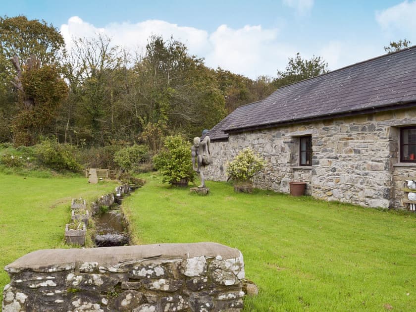 Garden with patio and garden furniture and BBQ | Ty Bach - Fachongle Ganol Cottages, Fachongle Ganol, near Newport