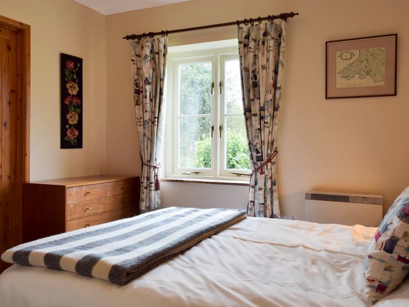 Double bedroom | Y Bwthyn - Fachongle Ganol Cottages, Fachongle Ganol, near Newport