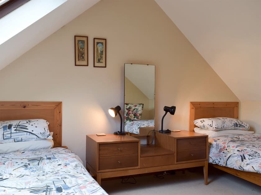 Twin bedroom | Y Bwthyn - Fachongle Ganol Cottages, Fachongle Ganol, near Newport
