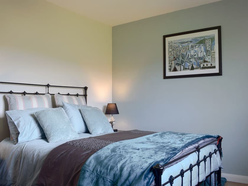 Comfortable double bedroom | Afton, Aberfeldy