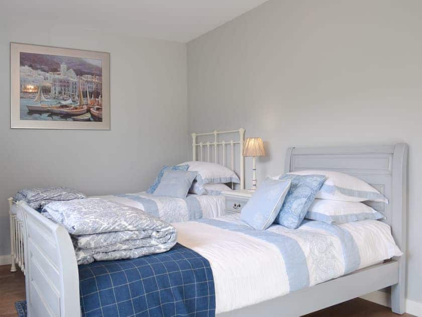 Cosy twin bedroom | Afton, Aberfeldy