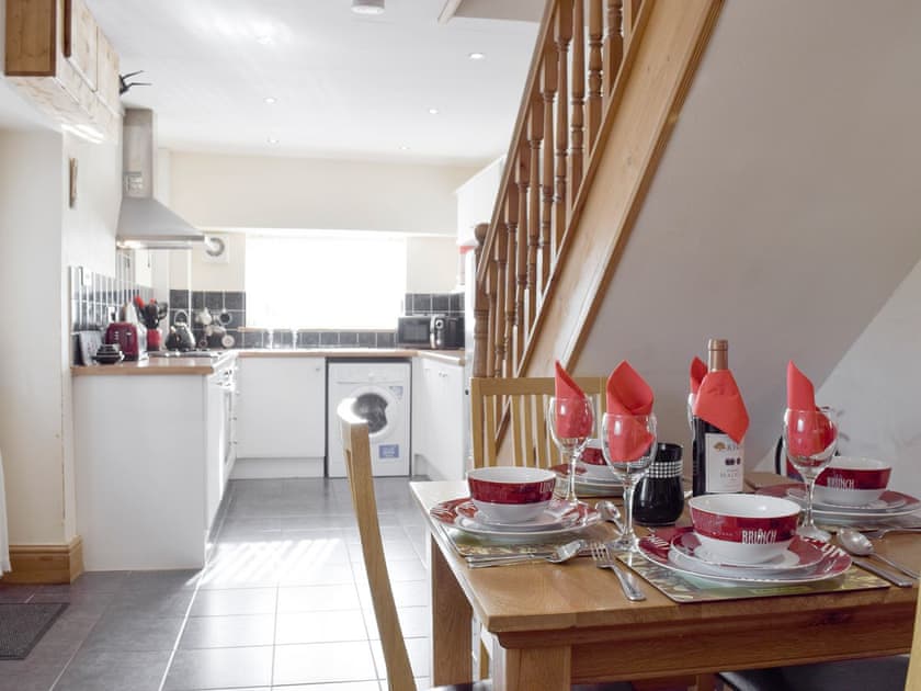 Spacious kitchen and dining areas | Wrth-y-Nant - Tanylan Farm Cottages, Kidwelly