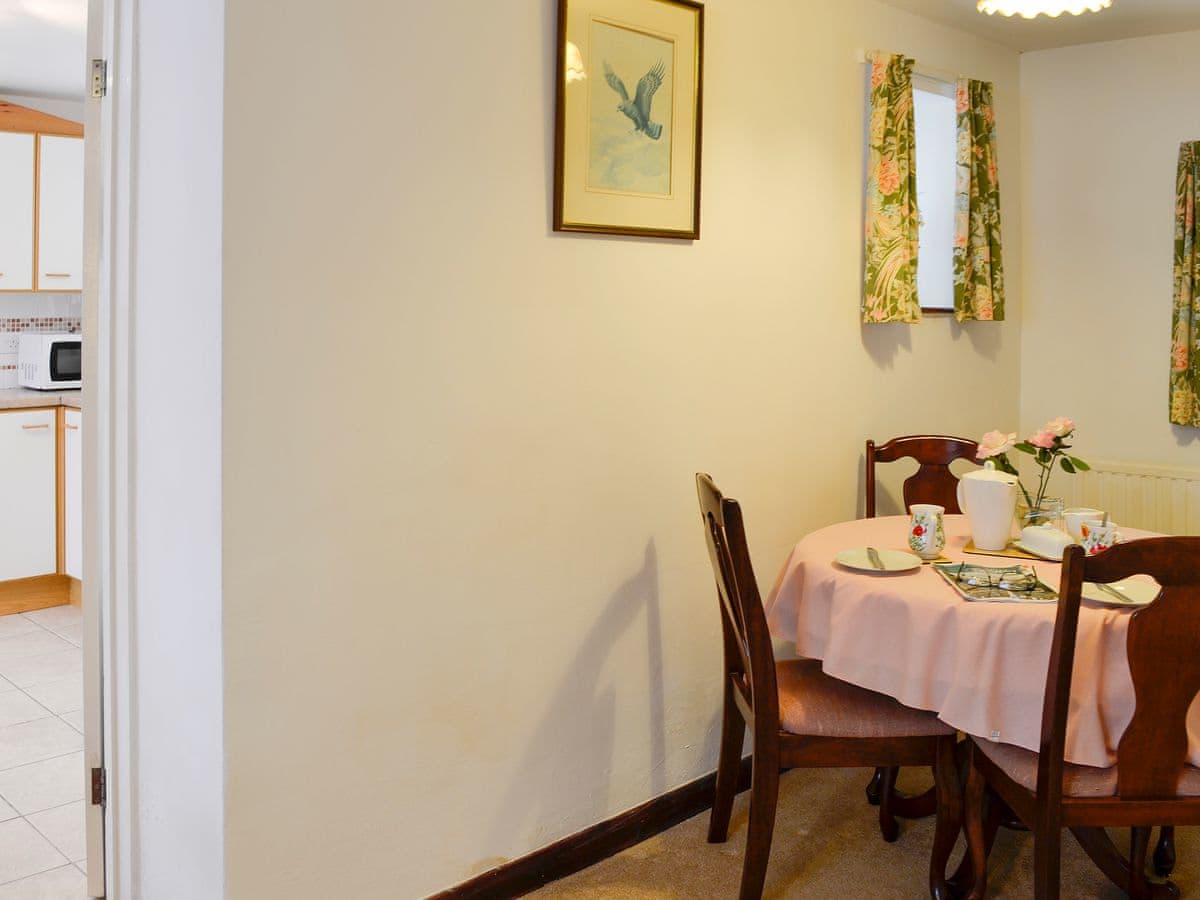 Corner Cottage Ref W41940 In Combe Martin Ilfracombe Devon