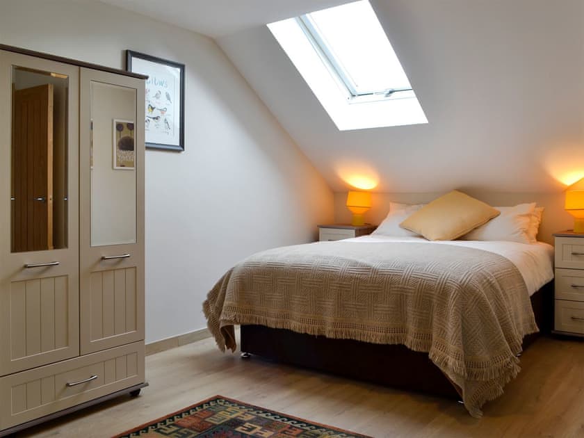 Double bedroom | Lloc Lo, Plas Cilybebyll, near Pontardawe