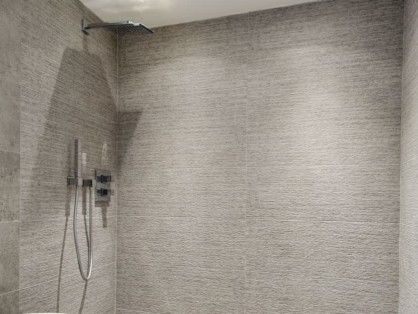 Bathroom | Ty Gambo, Plas Cilybebyll, near Pontardawe