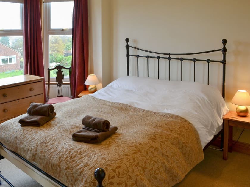 Comfortable double bedroom | Pembroke House, Happisburgh
