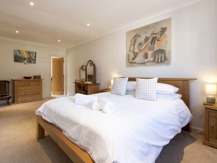 Double bedroom with en-suite | Eydon, Salcombe
