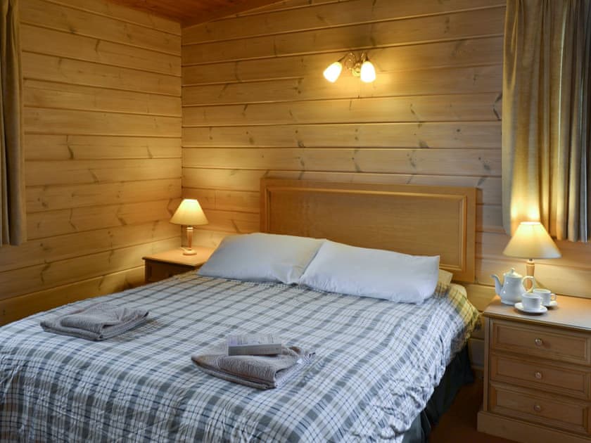 Relaxing double bedroom | Lodge 18, Woolsery, Bideford