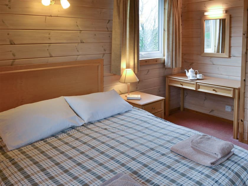Peaceful double bedroom | Lodge 18, Woolsery, Bideford