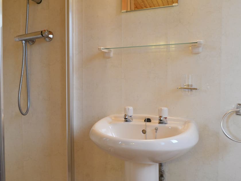 En-suite shower room | Lodge 18, Woolsery, Bideford