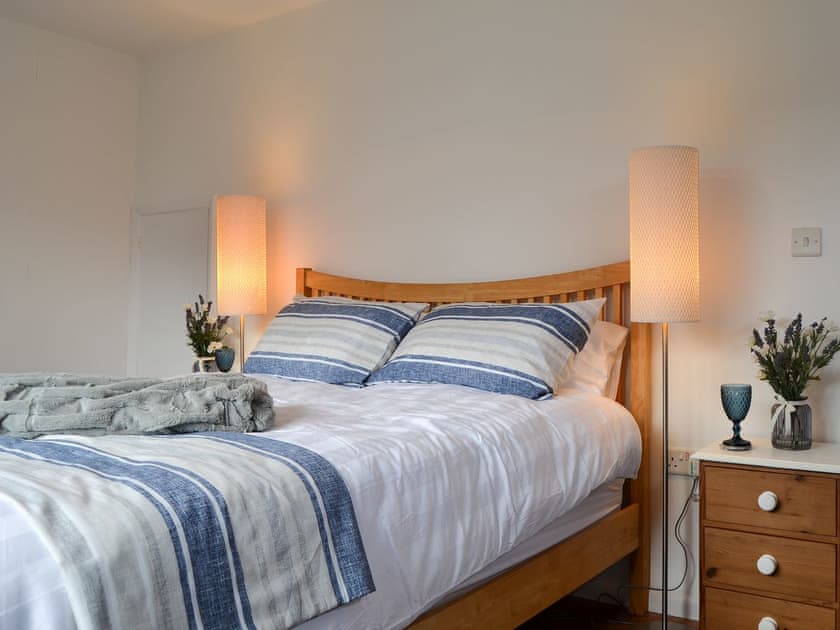 Double bedroom | Sea Breezes, Totland